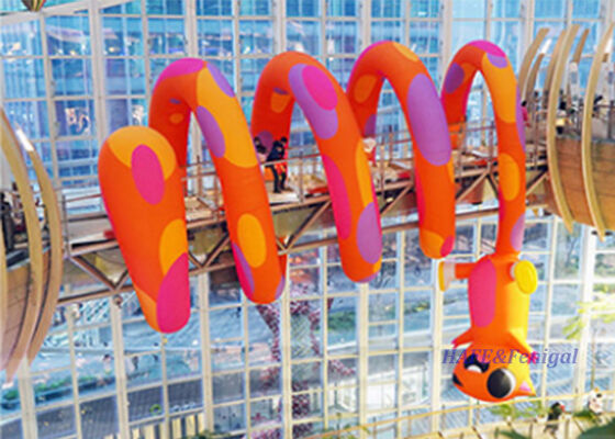 6m Custom TPU Inflatable Squirrel สําหรับห้างสรรพสินค้าและกิจกรรมด้วยการตั้งตั้งเร็ว 15 นาที